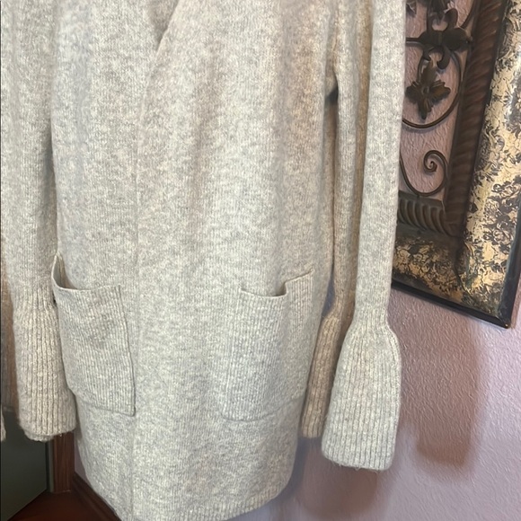 A New Day Cozy Gray Knit Cardigan Sweater- statement bell sleeves-Sz M - Picture 6 of 11